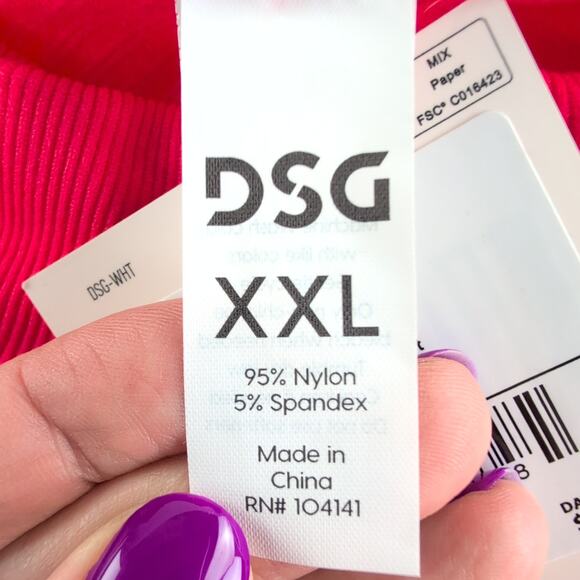 DSG Momentum NWT Seamless Compression Top Women's XXL Lightning Red 1/4 Zip - Picture 4 of 9